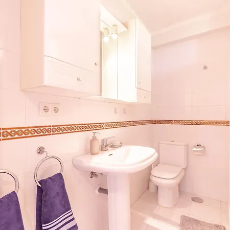 Apartment Sea Views In Marbesa Marbella